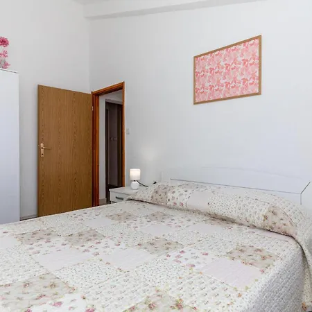 Apartament Bartulovici Iii *