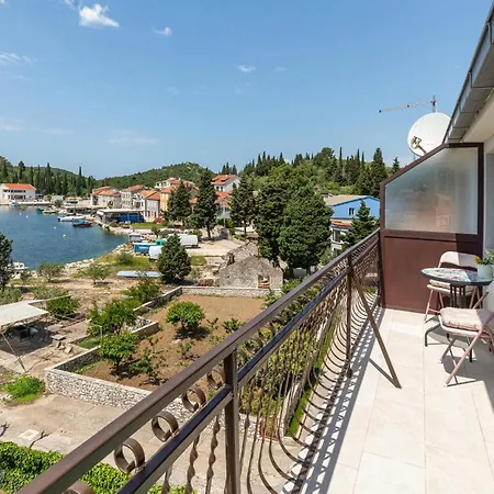 Apartament Bartulovici Iii *